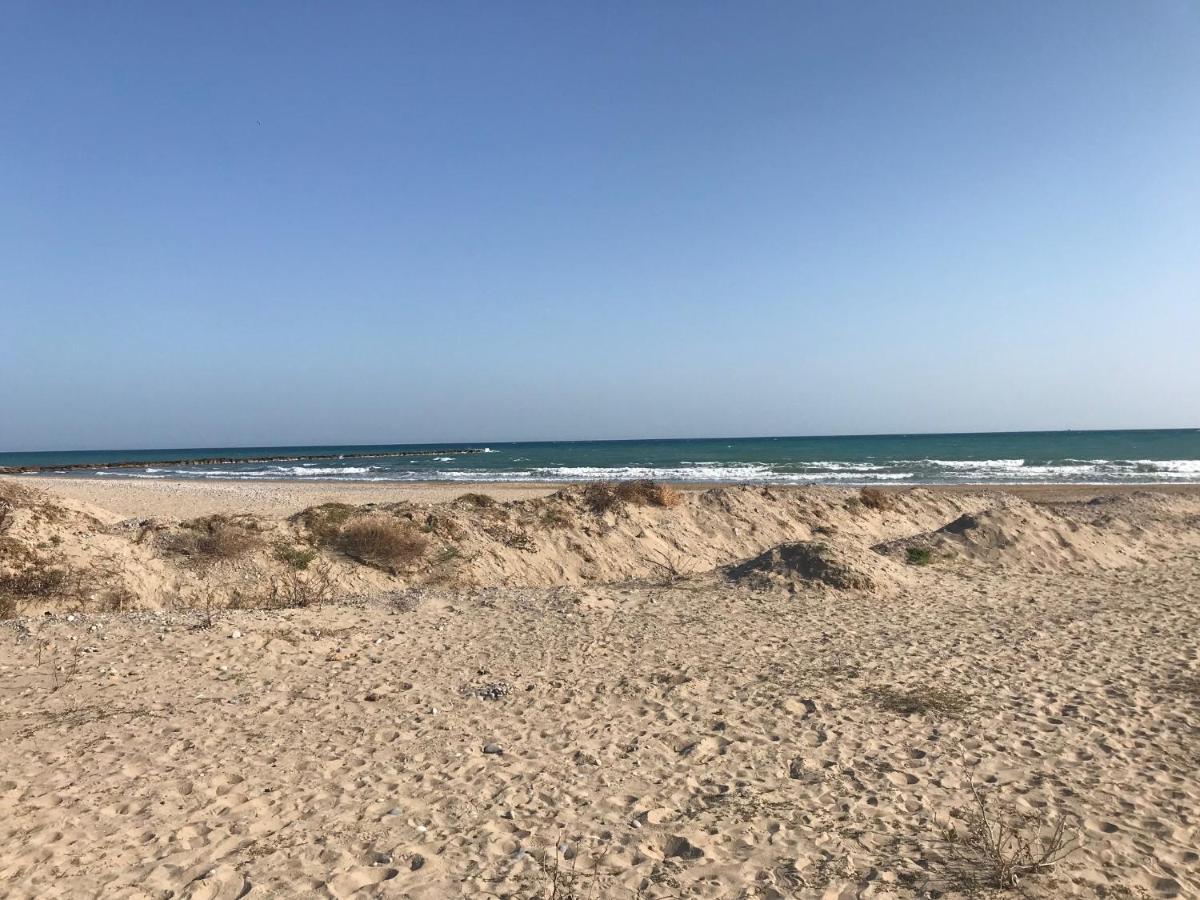 "Aqui Se Vive Bien" Villa Burriana Bagian luar foto